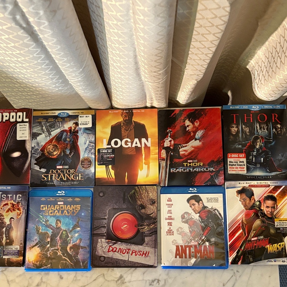 Marvel Blu-ray Set - ant-man, guardians of the Galaxy, fantastic four, Deadpool